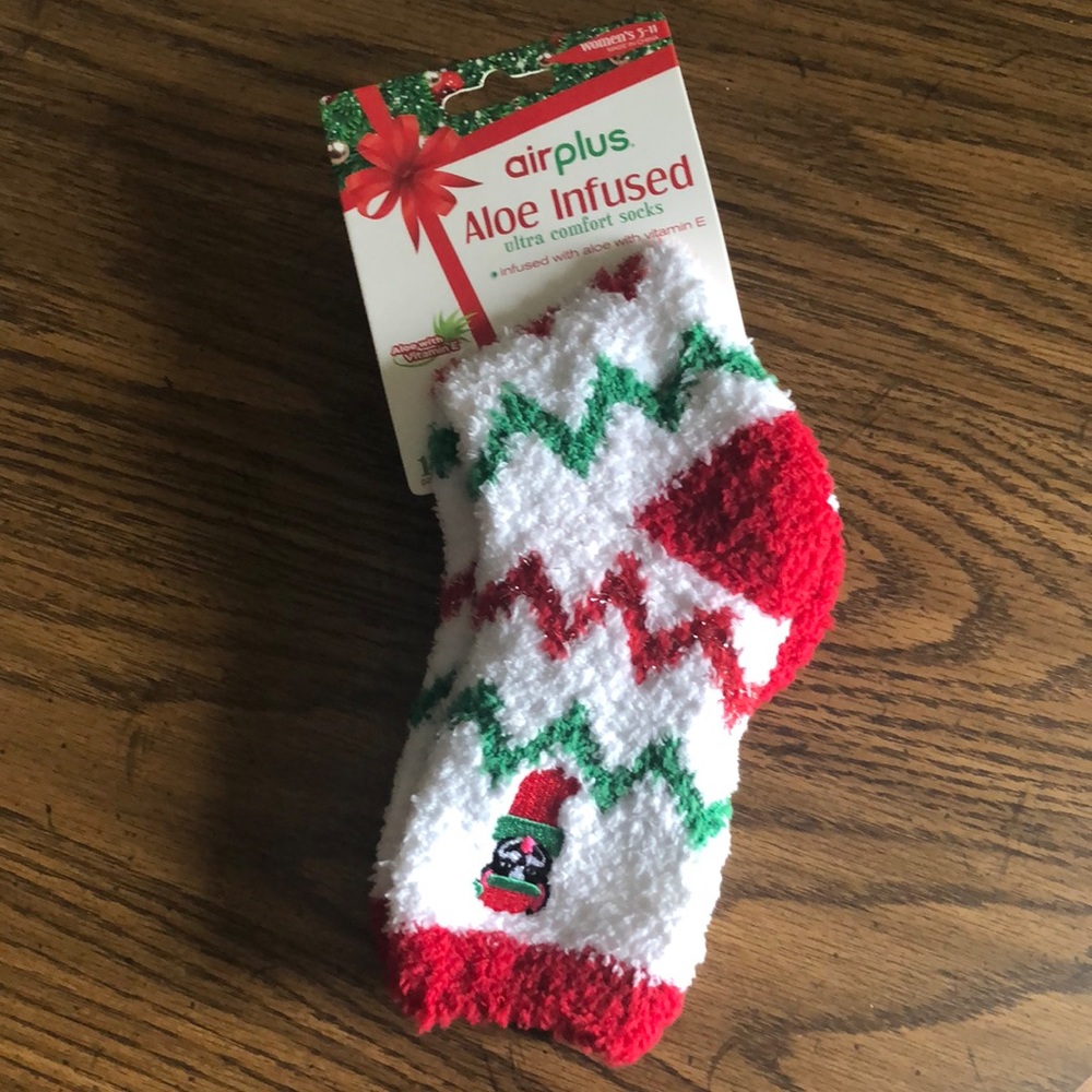 Air plus aloe infused Christmas socks